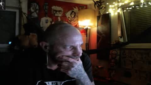 Snapshot of mad_dem0n chatting on 09.23.25 Manuel online show from 09.23.25