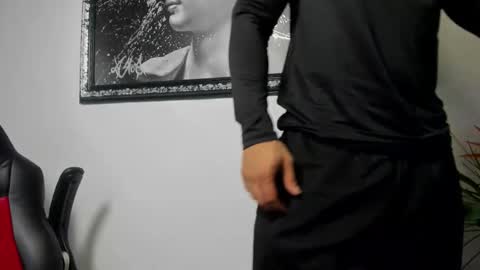 Snapshot of maddox_santana chatting on 02.12.25 Maddox Santana online show from 02.12.25