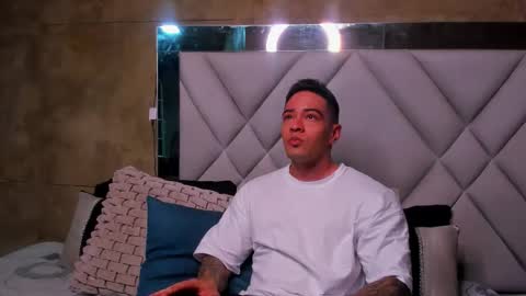 Snapshot of maddox_santana chatting on 10.29.25 Maddox Santana online show from 10.29.25