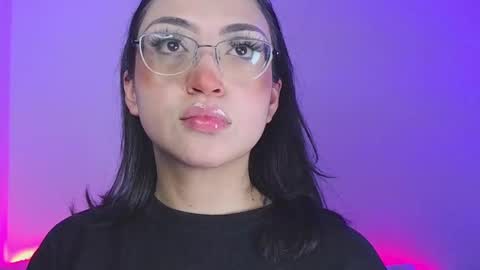 Snapshot of maddyghost chatting on 09.24.25   Please followme and rate me your thumbs up online show from 09.24.25