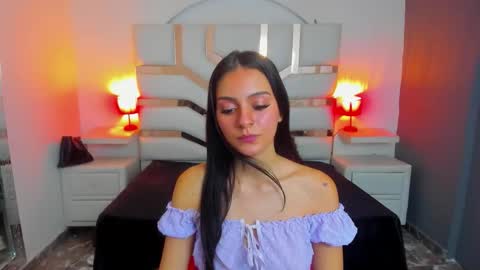 Snapshot of madisoncarzon chatting on 09.18.25 Madison Carzon online show from 09.18.25