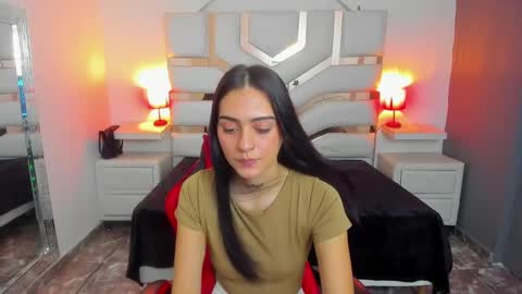 Snapshot of madisoncarzon chatting on 09.23.25 Madison Carzon online show from 09.23.25