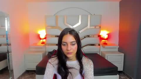 Snapshot of madisoncarzon chatting on 09.26.25 Madison Carzon online show from 09.26.25