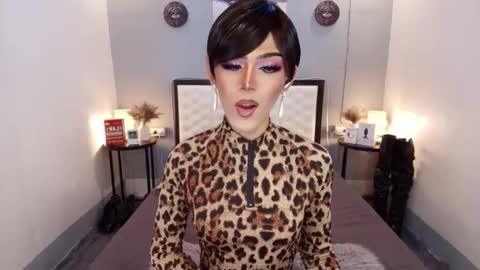 Snapshot of madnesswilxx chatting on 10.07.25 Wil online show from 10.07.25