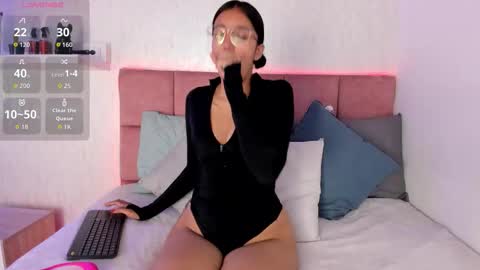 MafeMendez online show from 09.19.25