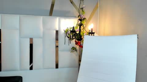 Snapshot of magic_marg chatting on 12.26.24 Marge online show from 12.26.24