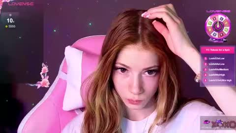 Snapshot of magicladyy chatting on 02.28.25 Angel online show from 02.28.25