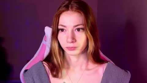 Snapshot of magicladyy chatting on 03.08.25 Angel online show from 03.08.25