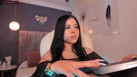 Snapshot of maiiitee_ chatting on 12.07.24 Mait online show from 12.07.24