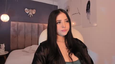 Snapshot of maiiitee_ chatting on 12.29.24 Mait online show from 12.29.24