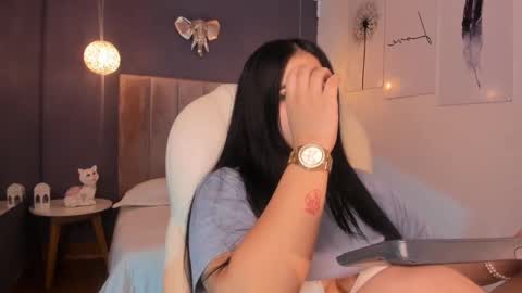 Snapshot of maiiitee_ chatting on 01.18.25 Mait online show from 01.18.25