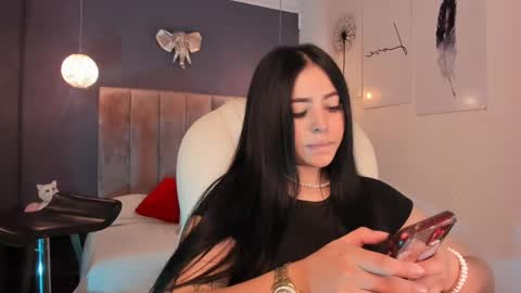 Snapshot of maiiitee_ chatting on 02.20.25 Mait online show from 02.20.25