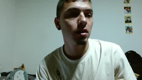 Snapshot of maiki_foxx chatting on 11.10.25 Maiki online show from 11.10.25