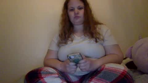 Snapshot of makemesquirt06 chatting on 10.23.25 makemesquirt06 online show from 10.23.25