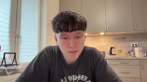 Snapshot of malcolm_yang chatting on 03.06.25 Tom and Mark 3 online show from 03.06.25