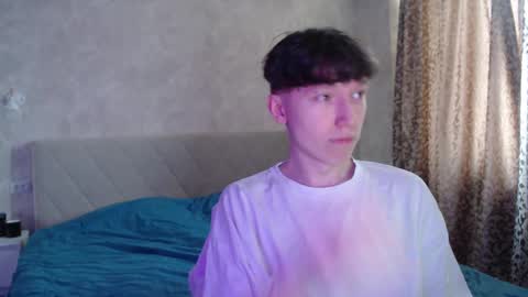 Snapshot of malcolm_yang chatting on 03.11.25 Tom and Mark 3 online show from 03.11.25