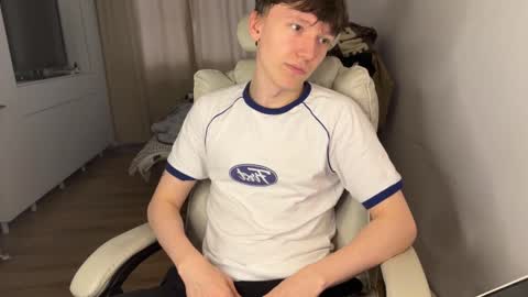 Snapshot of malcolm_yang chatting on 10.10.25 Tom and Mark 3 online show from 10.10.25