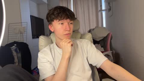 Snapshot of malcolm_yang chatting on 10.23.25 Tom and Mark 3 online show from 10.23.25