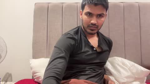 Snapshot of malegreek chatting on 03.09.25 malegreek online show from 03.09.25