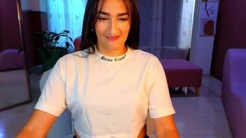 Snapshot of malen_fitnessmilf chatting on 10.16.25 malen_fitnessmilf online show from 10.16.25