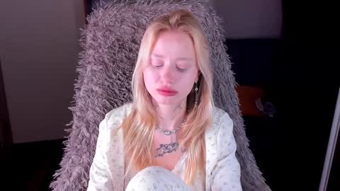 Snapshot of malenaernman chatting on 01.08.25 Malena online show from 01.08.25