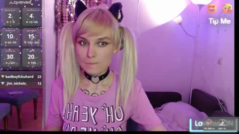 Snapshot of mali_sia chatting on 12.21.24 Mischelle online show from 12.21.24