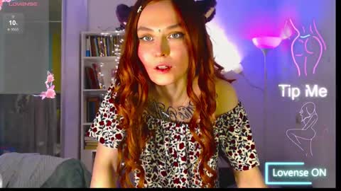 Snapshot of mali_sia chatting on 02.21.25 Mischelle online show from 02.21.25