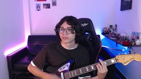 Snapshot of malik_harrison_ chatting on 12.13.24 Malik  online show from 12.13.24