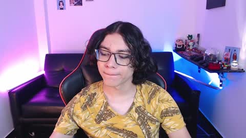 Snapshot of malik_harrison_ chatting on 12.17.24 Malik  online show from 12.17.24