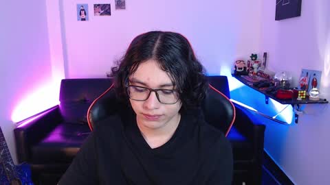 Snapshot of malik_harrison_ chatting on 12.25.24 Malik  online show from 12.25.24