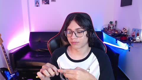 Snapshot of malik_harrison_ chatting on 01.08.25 Malik  online show from 01.08.25