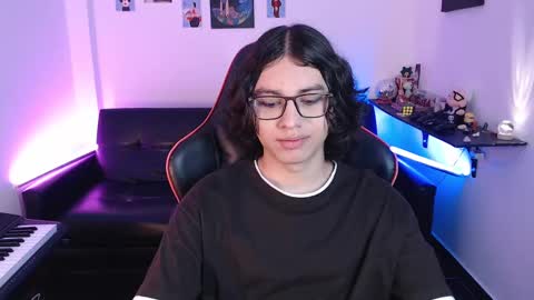 Snapshot of malik_harrison_ chatting on 02.13.25 Malik  online show from 02.13.25