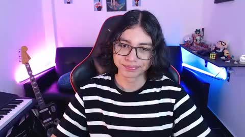 Snapshot of malik_harrison_ chatting on 03.04.25 Malik  online show from 03.04.25