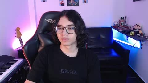 Snapshot of malik_harrison_ chatting on 03.06.25 Malik  online show from 03.06.25