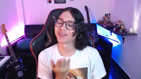 Snapshot of malik_harrison_ chatting on 03.10.25 Malik  online show from 03.10.25