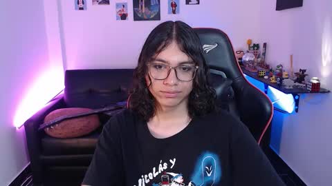 Snapshot of malik_harrison_ chatting on 10.29.25 Malik  online show from 10.29.25