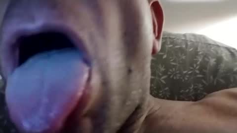 Snapshot of malinowy85 chatting on 11.04.25 malinowy85 online show from 11.04.25