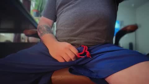 Snapshot of mamasbadboy chatting on 11.15.25 mamasbadboy online show from 11.15.25