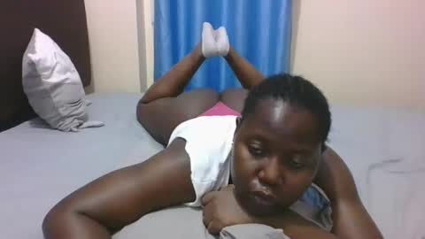 Snapshot of mamasita2023 chatting on 03.12.25 mamasita2023 online show from 03.12.25
