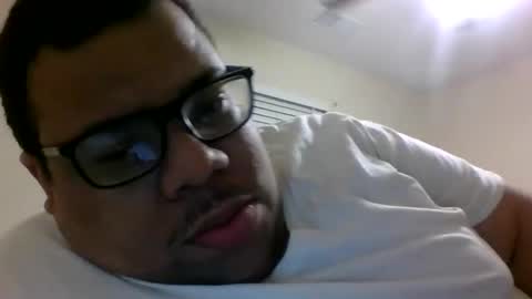 Snapshot of manly22 chatting on 11.17.25 TIM online show from 11.17.25