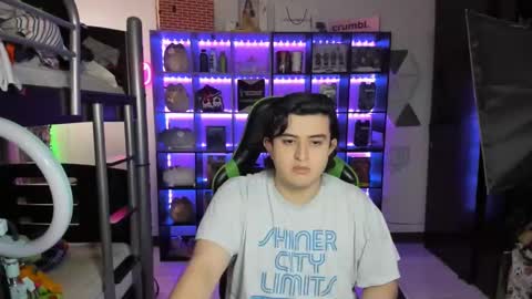 Snapshot of mapachoso1414 chatting on 11.18.25 mapachoso1414 online show from 11.18.25