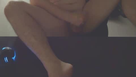 Snapshot of maplefuboi chatting on 10.07.25 maplefuboi online show from 10.07.25