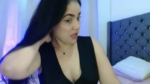 mara4sweet online show from 12.19.24