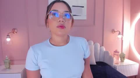 Snapshot of mara_brooks chatting on 02.16.25 Mara online show from 02.16.25