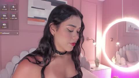 Snapshot of mara_brooks chatting on 10.10.25 Mara online show from 10.10.25