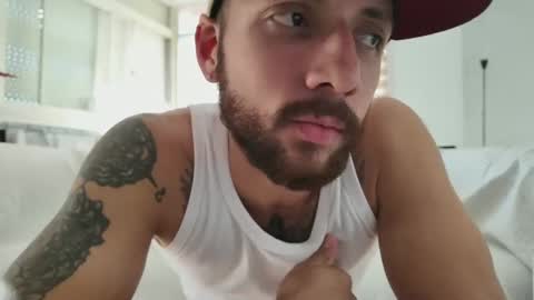 Snapshot of marco_parola chatting on 09.25.25 marco_parola online show from 09.25.25