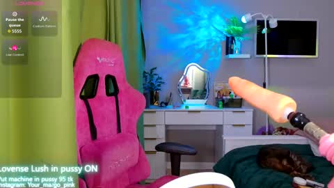 Snapshot of margohotty chatting on 10.04.25 Margo for you   online show from 10.04.25