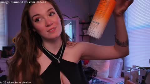 Snapshot of margotdiamond chatting on 02.06.25   online show from 02.06.25