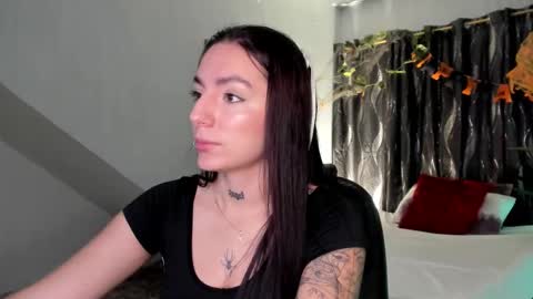 mari_salgado online show from 10.21.25
