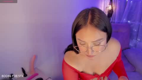 Snapshot of maria_dreamms chatting on 09.30.25 maria_dreamms online show from 09.30.25